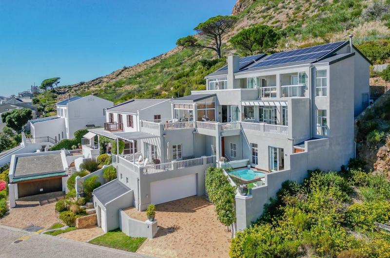 4 Bedroom Property for Sale in Simons Town Western Cape